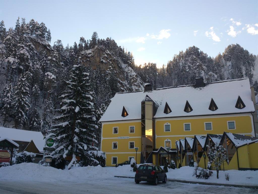Hotel Bergkristall Wildalpen Esterno foto
