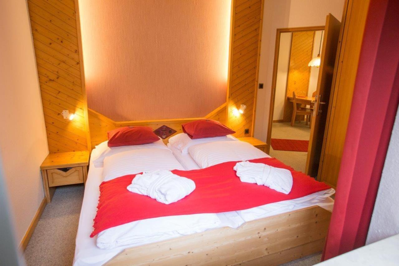 Hotel Bergkristall Wildalpen Esterno foto